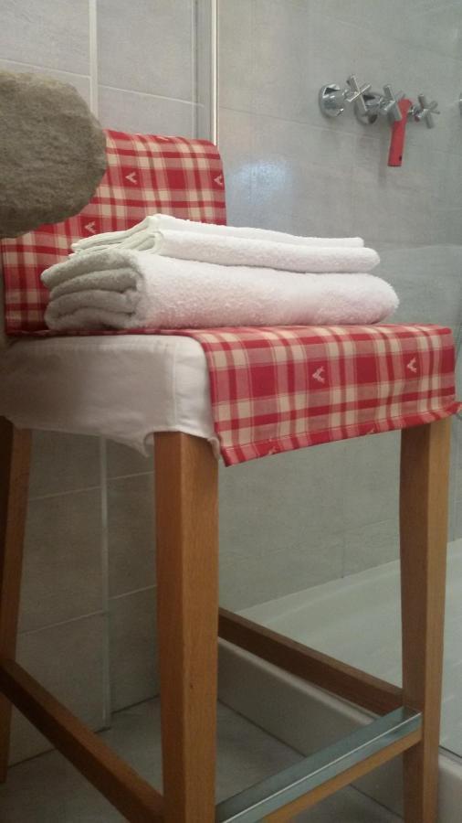 Catif Ladru Bed & Breakfast Cerveno Eksteriør bilde